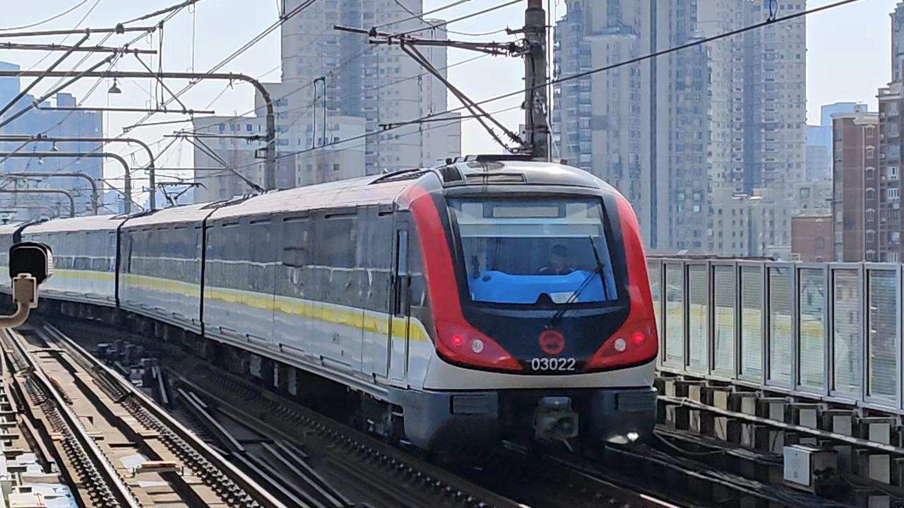 受台风“白海豚”影响，8月10日上海地铁3号线、5号线、16号线、浦江线全线停运