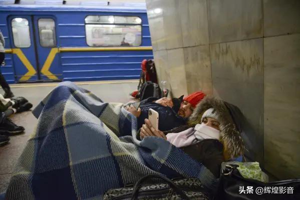 ⚔️💥基辅空袭，泽连斯基战时地下掩体，能否抵御远程打击？
 
俄乌冲突持续拉锯