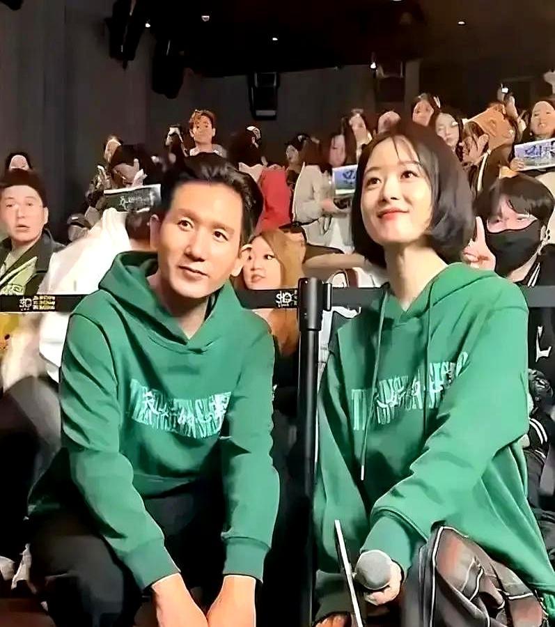 就一个车窗黑影，几句暗示，赵丽颖又被‘安排’隐婚了。我跟你说，这帮狗仔的套路，比