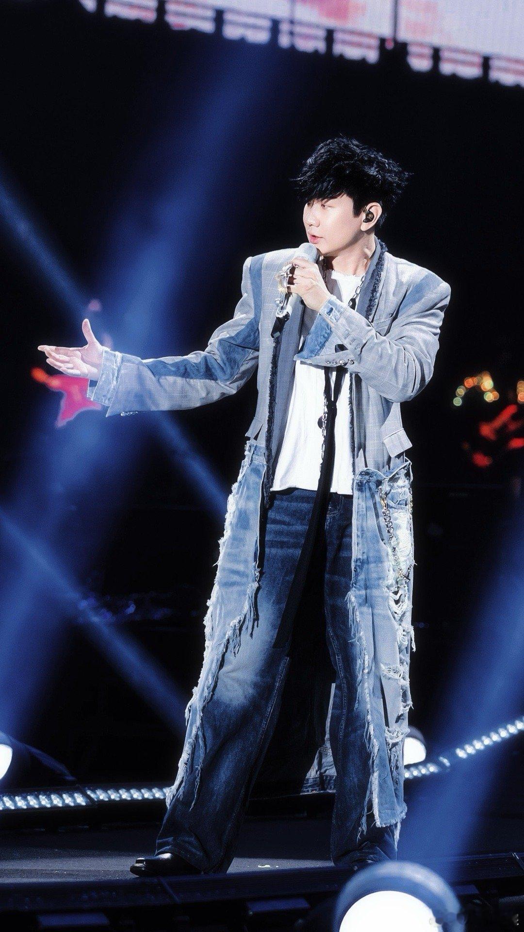 #林俊杰青岛演唱会预售#  真的是关注到了林俊杰这一次青岛的演唱会了呀，但是我觉