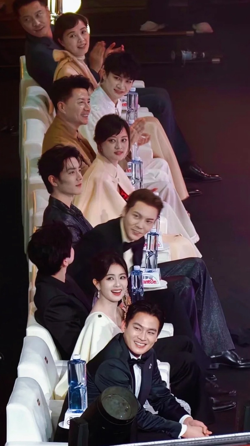 谁懂！这个名利场 