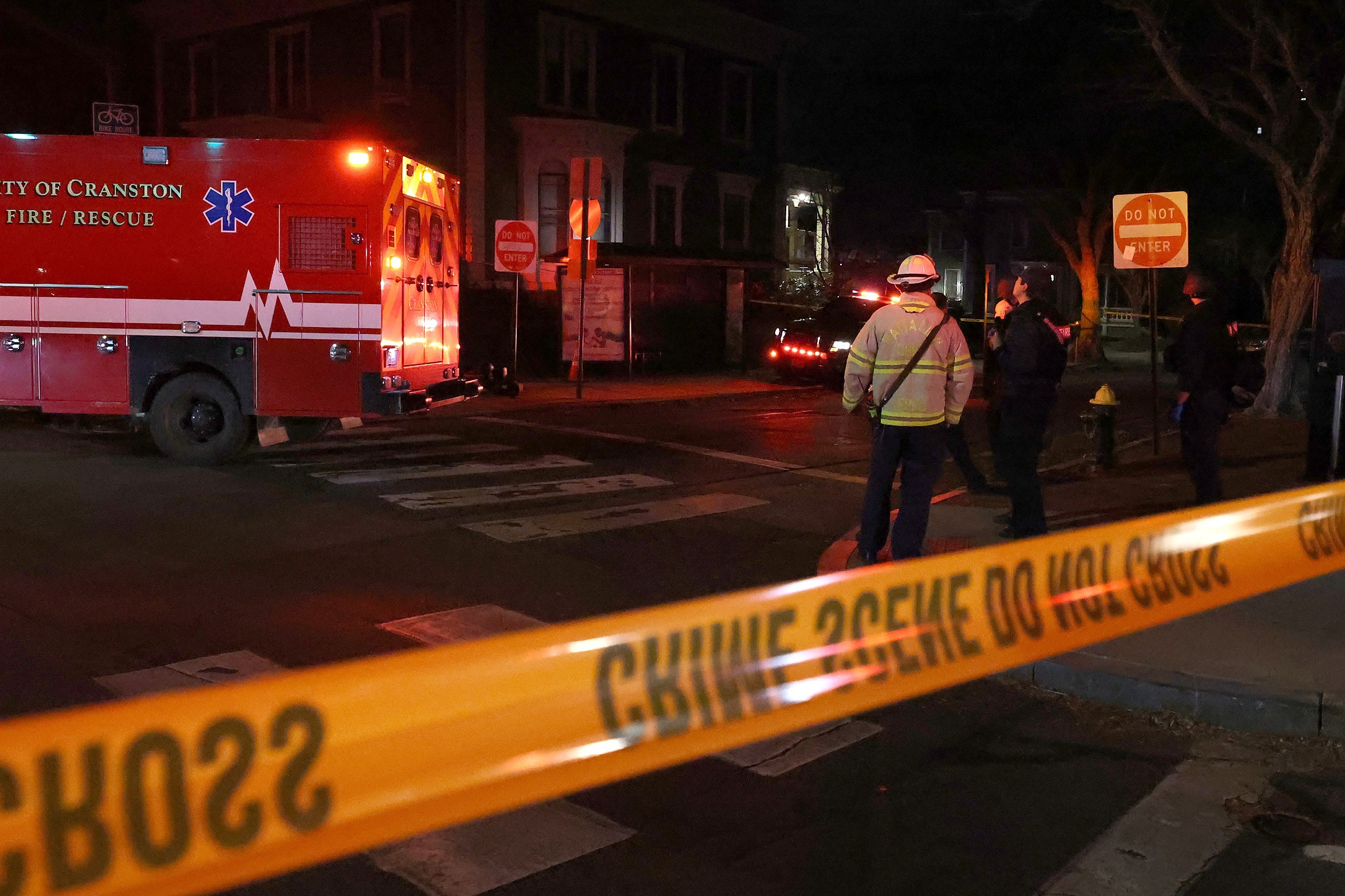 美国常春藤名校布朗大学发生严重枪击事件。枪手在校园内一处教学楼开火，导致至少两人