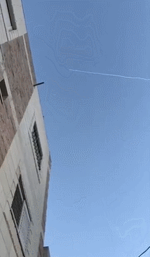 当地时间昨天下午，也门胡塞武装向以色列首都特拉维夫发射了两枚弹道导弹，以军“箭-