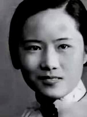 她帮美国造出原子弹，37年后回国，见到周总理开口第一句话是：