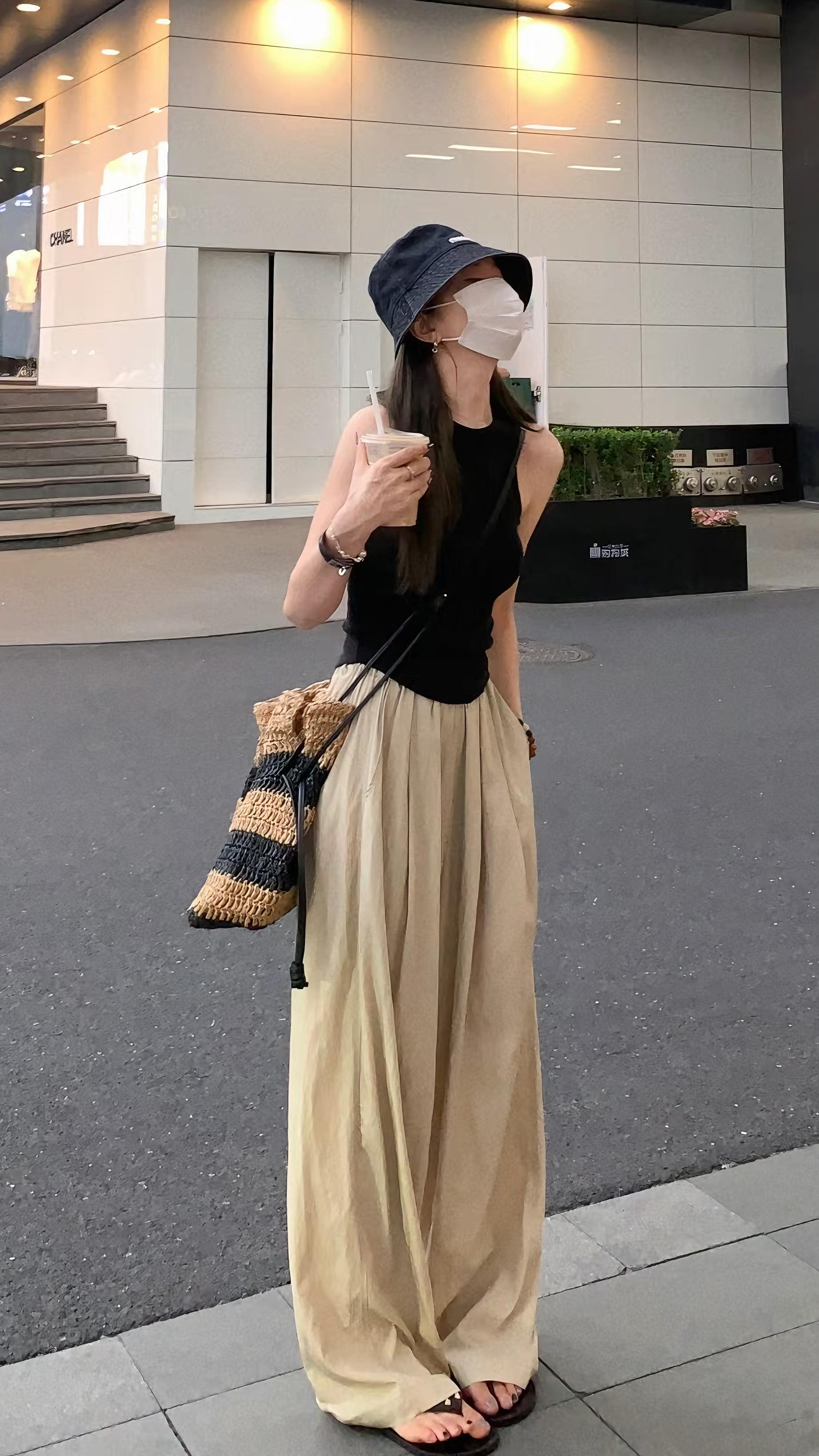 穿搭的尽头是极简风。