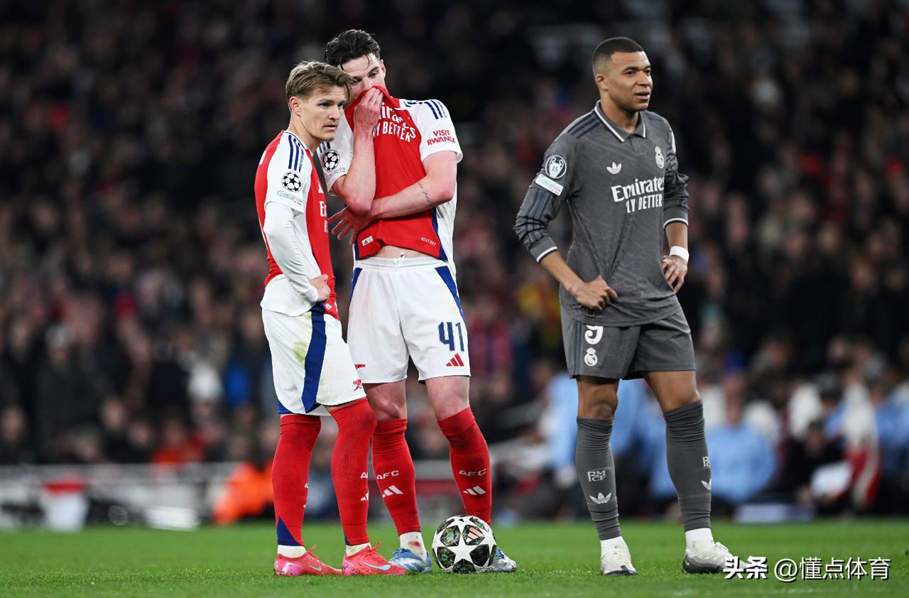 这你能信？欧冠四分之一，只有皇马被按着揍，毫无还手之力！连多特和维拉都让对手惊出