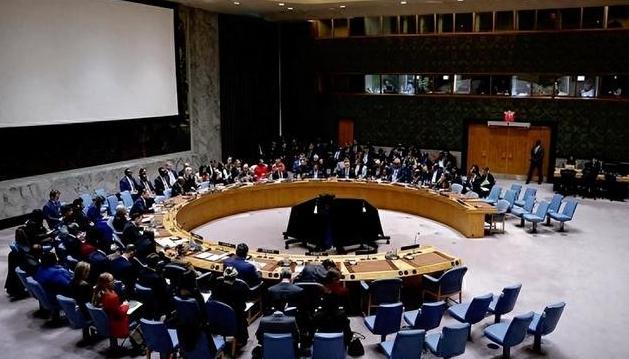 马杜罗终于迎来好消息！联合国安理会上好似炸了锅，众多国家代表轮番开炮，把美国的霸