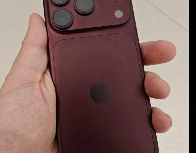 iPhone18 Pro上手实测！聊聊最真实的使用感受