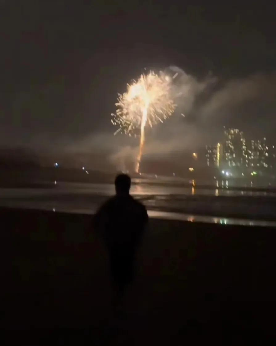 这个人，
我们一直都在关注着，
我们关注着他的行踪，
关注着他的一言一行。

关