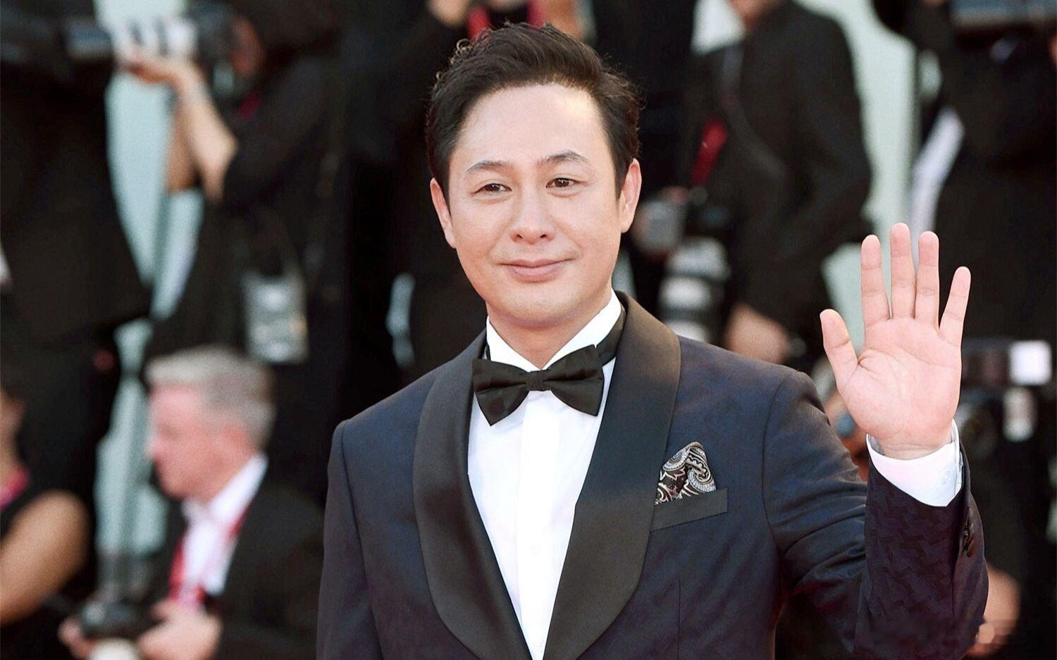 张颂文 是金子总会发光 金子不管在哪里都会发光，人们也会因你的才华而赏识你。 张