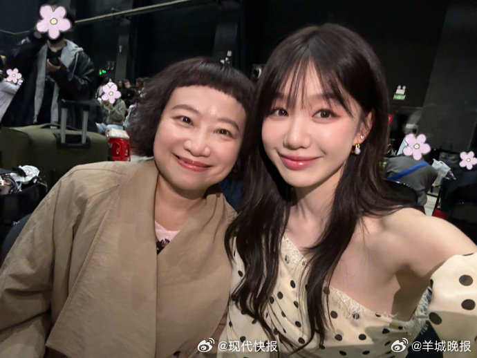 #徐梦洁回应邀请饶雪漫做送考人#【#徐梦洁刻在骨子里的温柔教养#】4月3日，发长