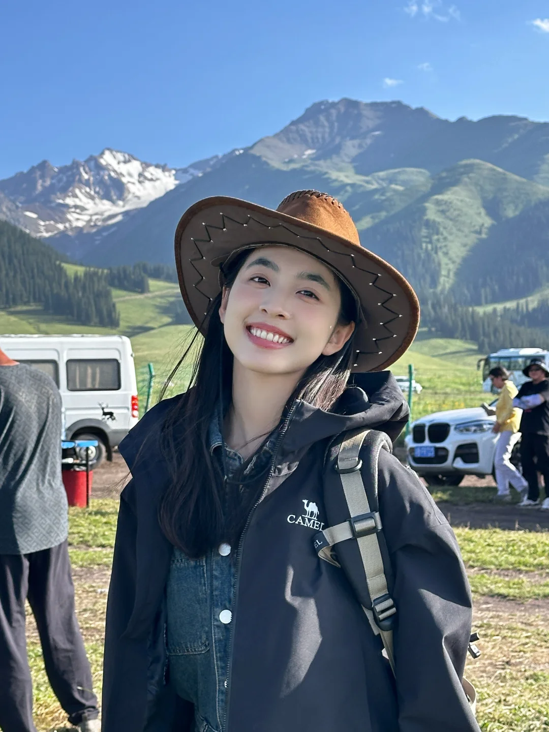 呜呜只拍到了一点雪山🏔️新疆还是得5月去
