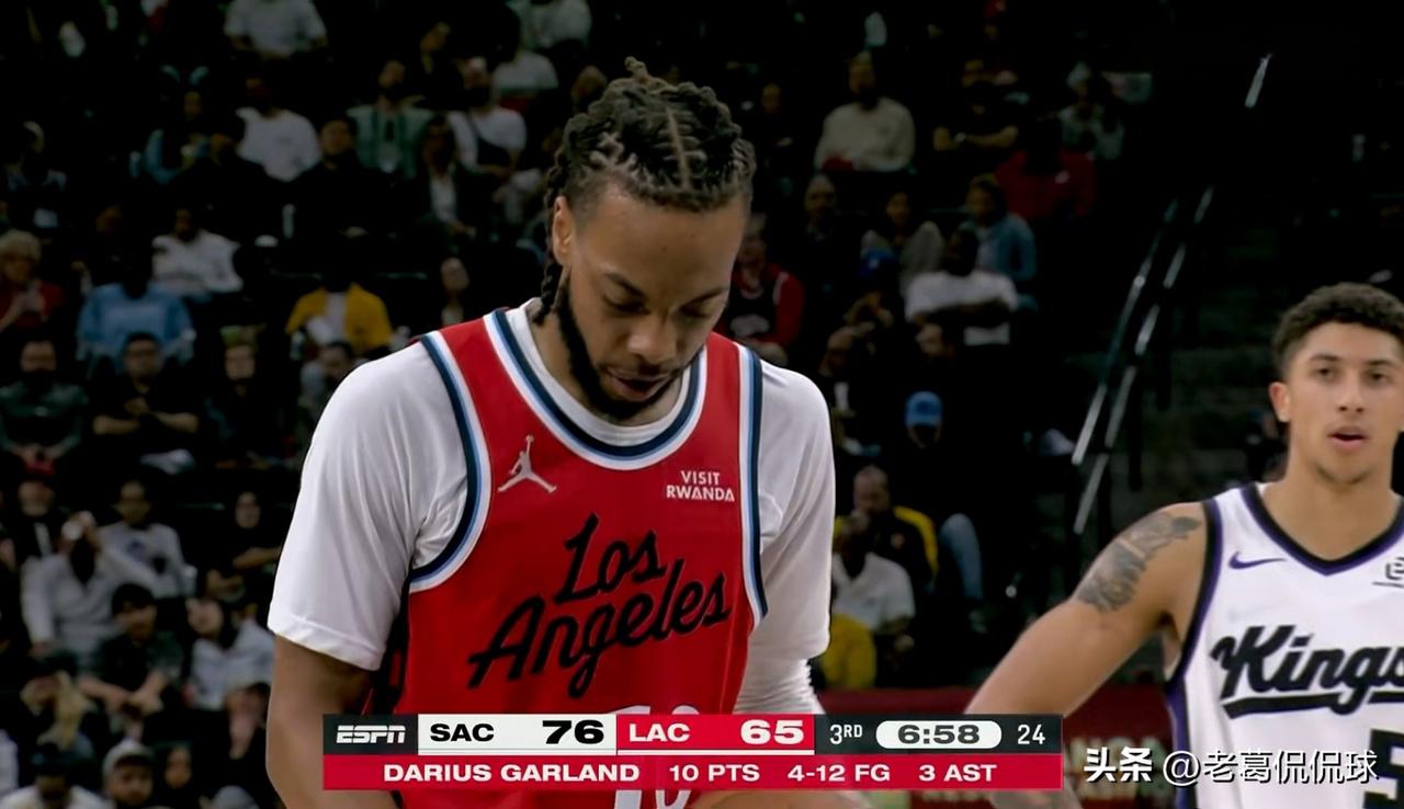 快船当家控卫加兰真是倾其所有了！虽然今天快船在主场以109：118输给了国王，但