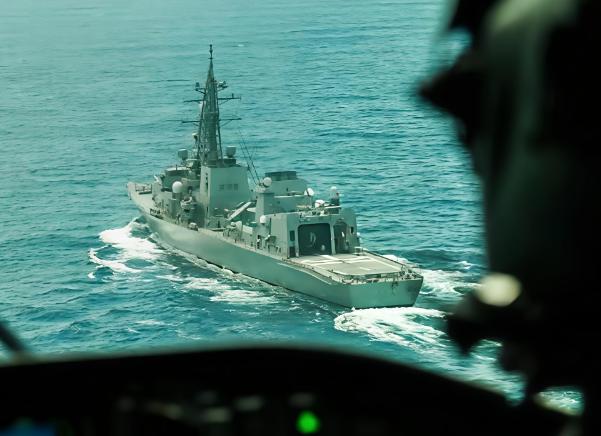 日本军舰刚穿过台海，下一步去哪全曝光了，日媒自己都承认，这次选的时间点可是精打细