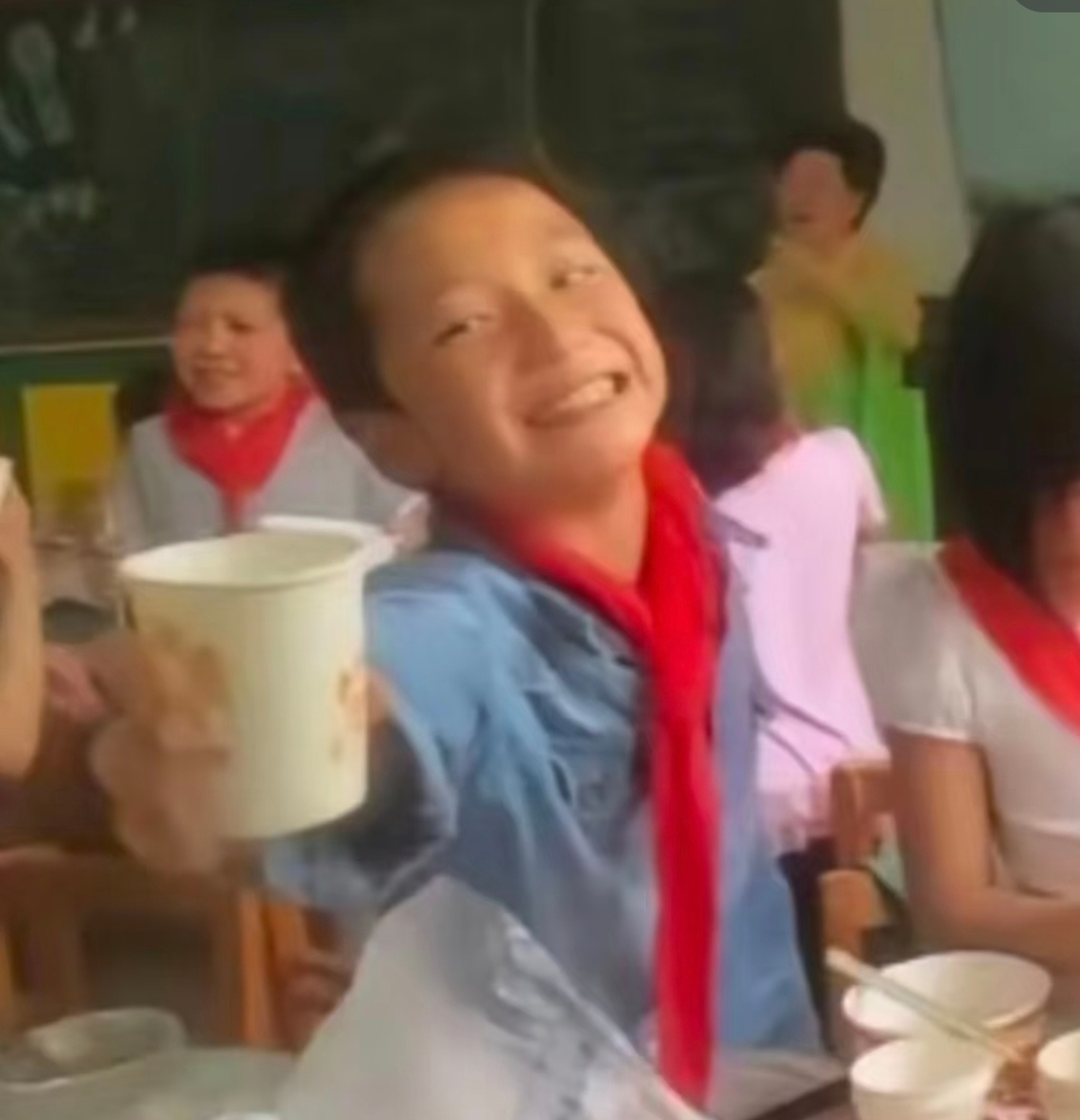 严浩翔今晚吃好喝好 ​​​