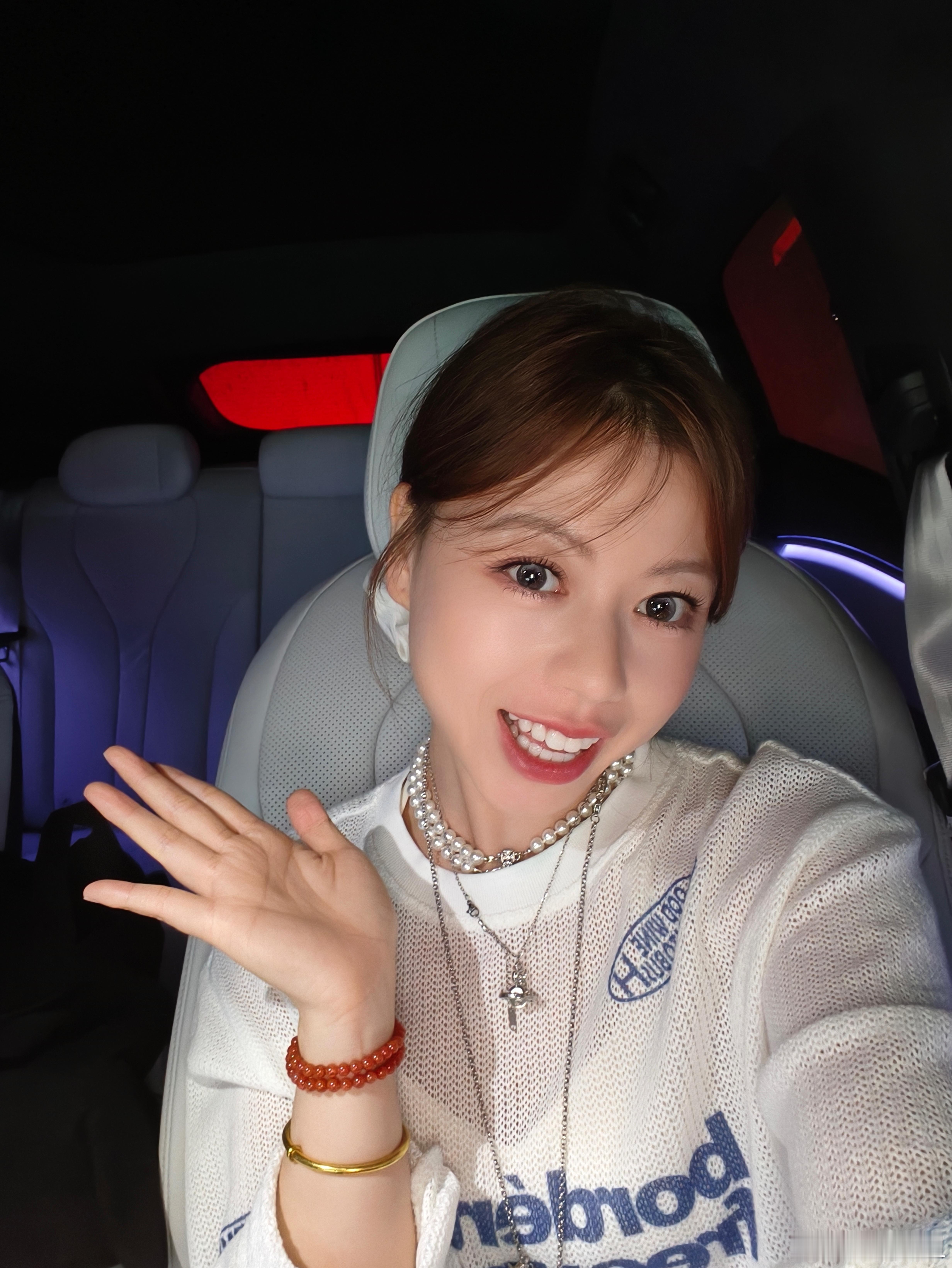 我的第一台电车小鹏G7以后上下班再也不用走路啦~女孩子就得有自己握紧方向盘的勇气