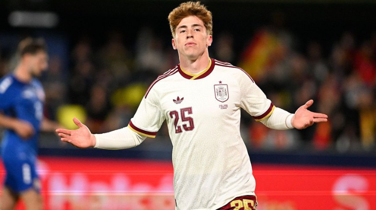 每体：巴萨左路仍在评估拉10，并考察谢尔德鲁普与穆尼奥斯