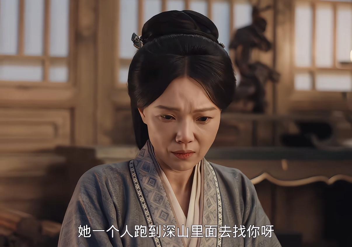 魏娆养母确实有个女儿叫阿丑，只是早夭了。养母在埋葬女儿的时候，在柏树下捡到了魏娆