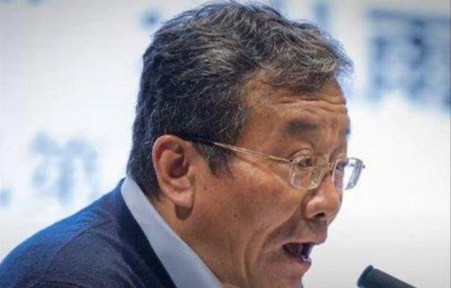 复旦大学教授王德峰，再次抛出惊人“言论”！他说：“今日之中国纵欲汹汹，各种欲望，