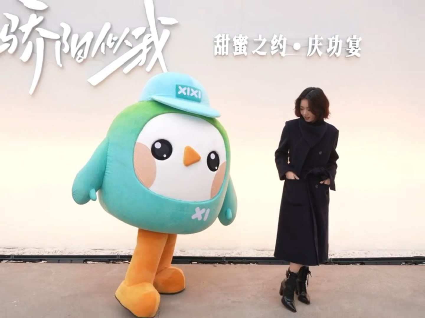 麦麦扫腿舞正面视角来也！！穿这么帅跳这么萌赵今麦扫腿舞