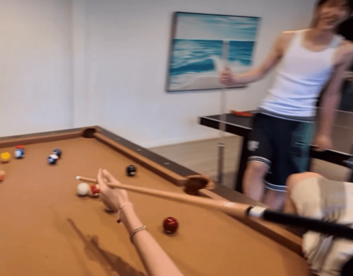 安乾镐为什么要用细棍戳赵雨凡那里 