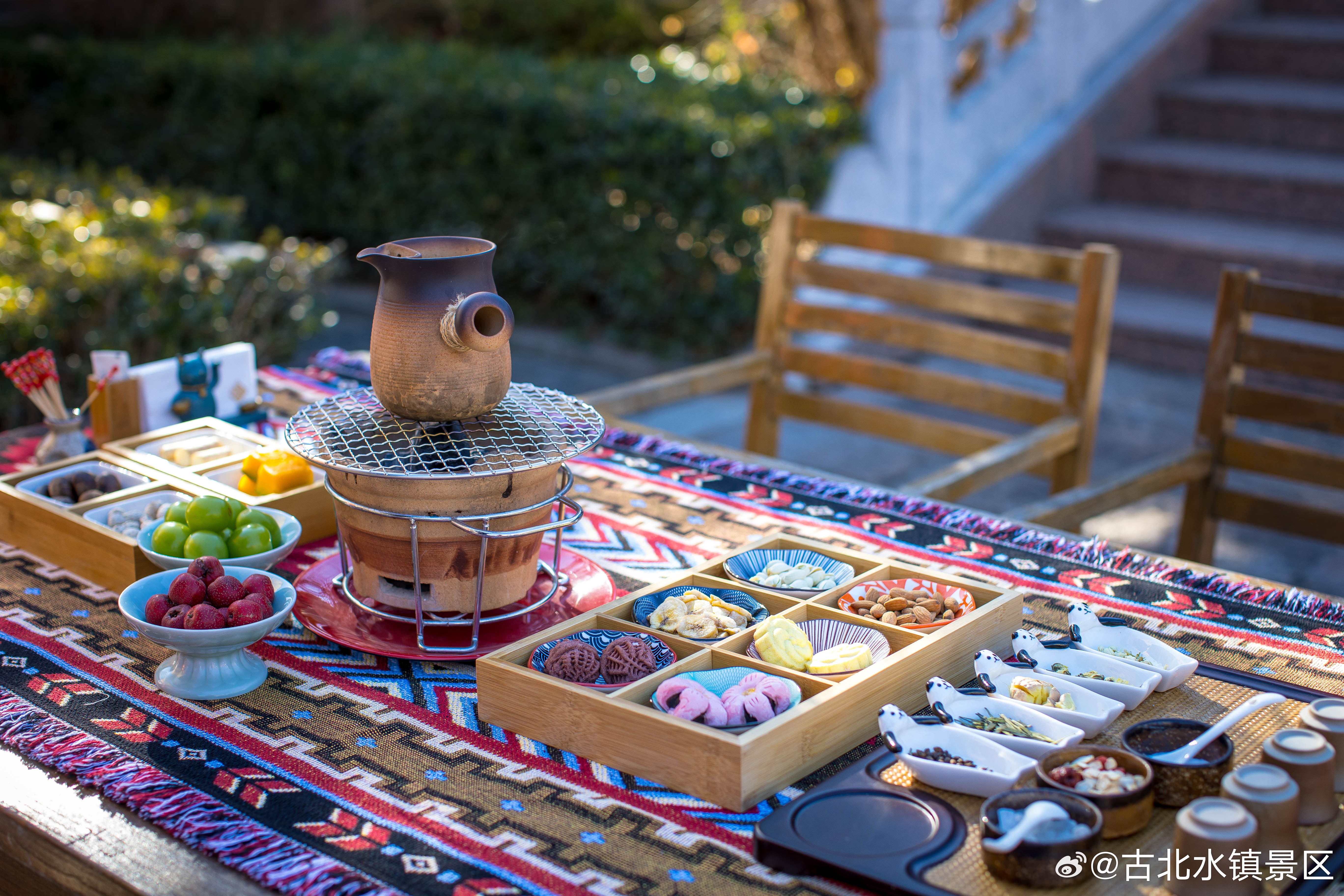 在大太阳底下总会有新鲜事～早安，宝子们～  