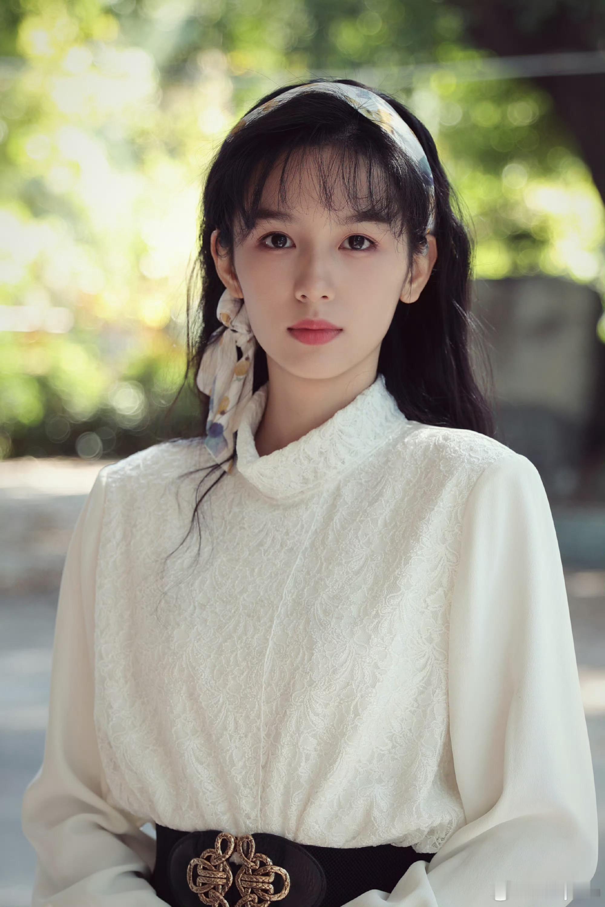 吾家有女初长成。 