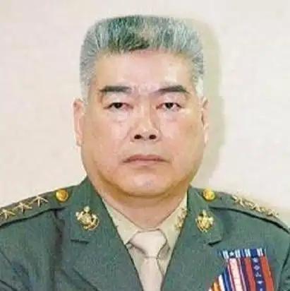 台湾地区国民党召开中常会讨论“防务特别条例”的立场，本来以为能拿出个统一意见，结