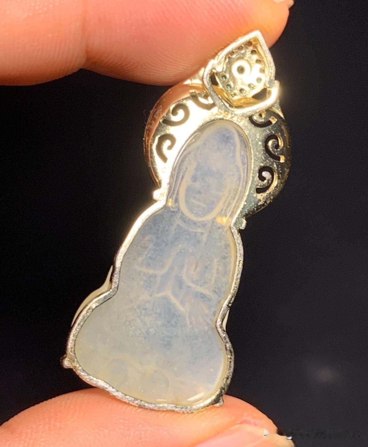 古玩行里的专业知识

走宝‌：卖家低价卖出珍品，如“店家把乾隆官窑当民窑卖，买家