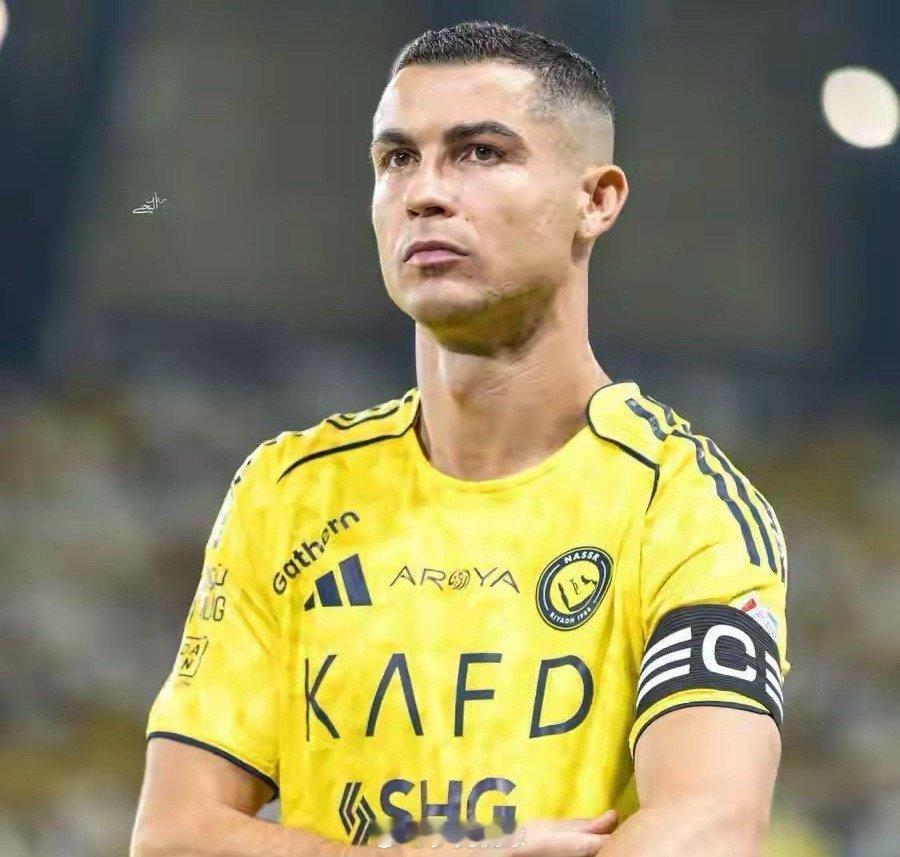 不老神童的传说……谁能知道他还能进多少个球！C罗生涯961球罗克探索世界杯