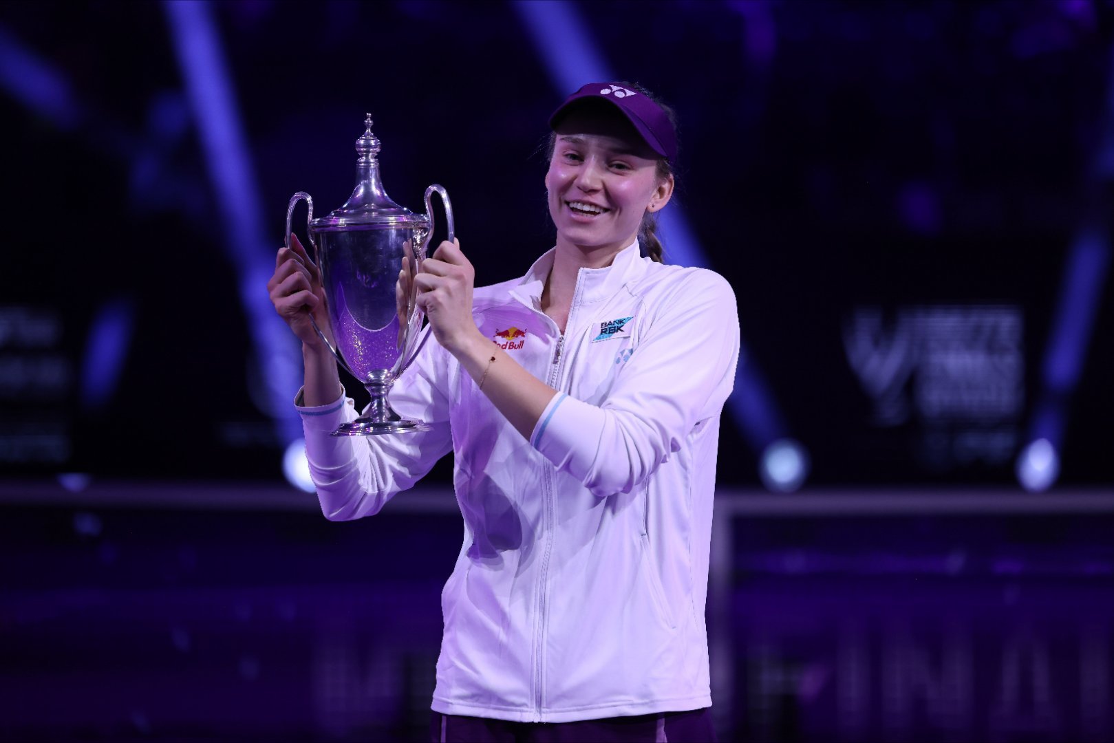 ：“恭喜我们冰美人莱巴金娜夺冠”———2025年11月8号2025年沙特阿拉伯利