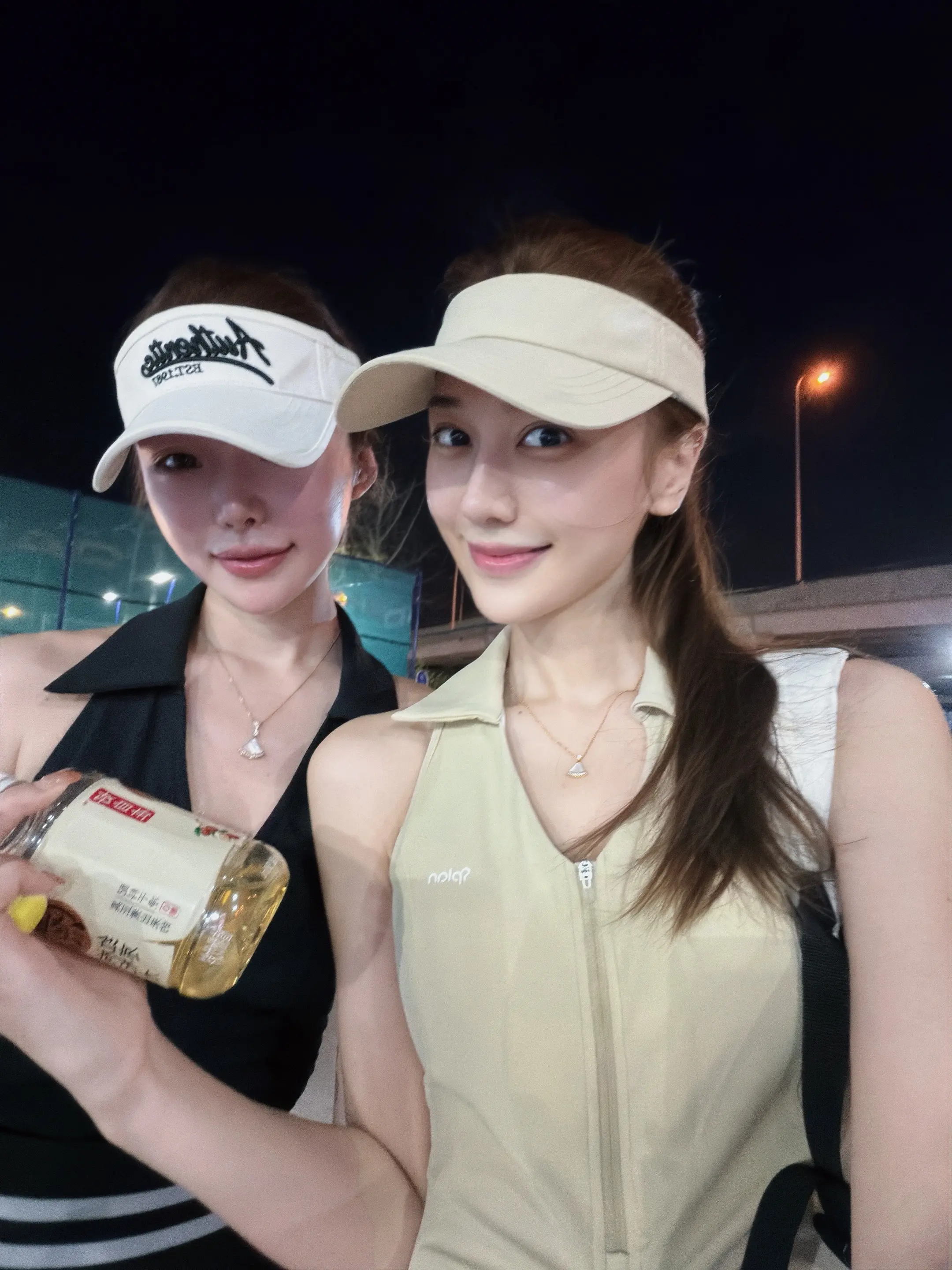 休息日痛快熬了个夜一觉睡到下午三点 晚上和姐妹打完球暴汗浑身舒适 现在...