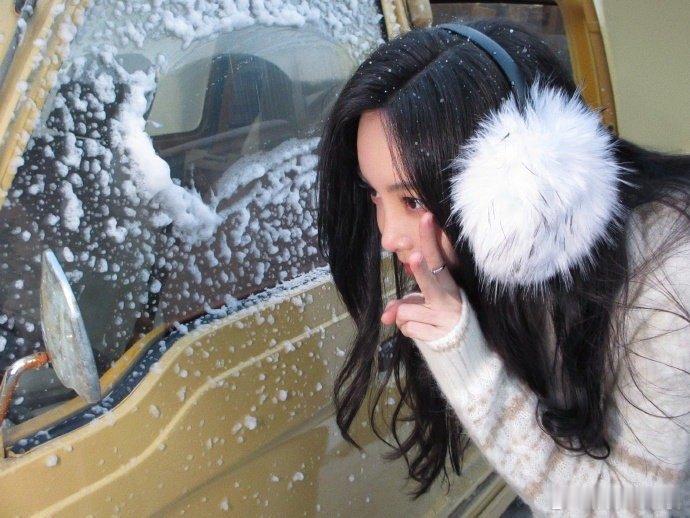 于文文新的一年开始惜命 她不是在贩卖焦虑，是在分享真实感受。舞台倒下那一刻的恐惧