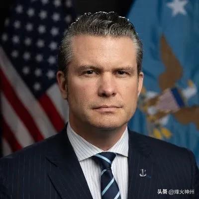 美国战争部长皮特·赫格塞思刚刚（北京时间3月1日7:48）发文写道：“一夜之间，