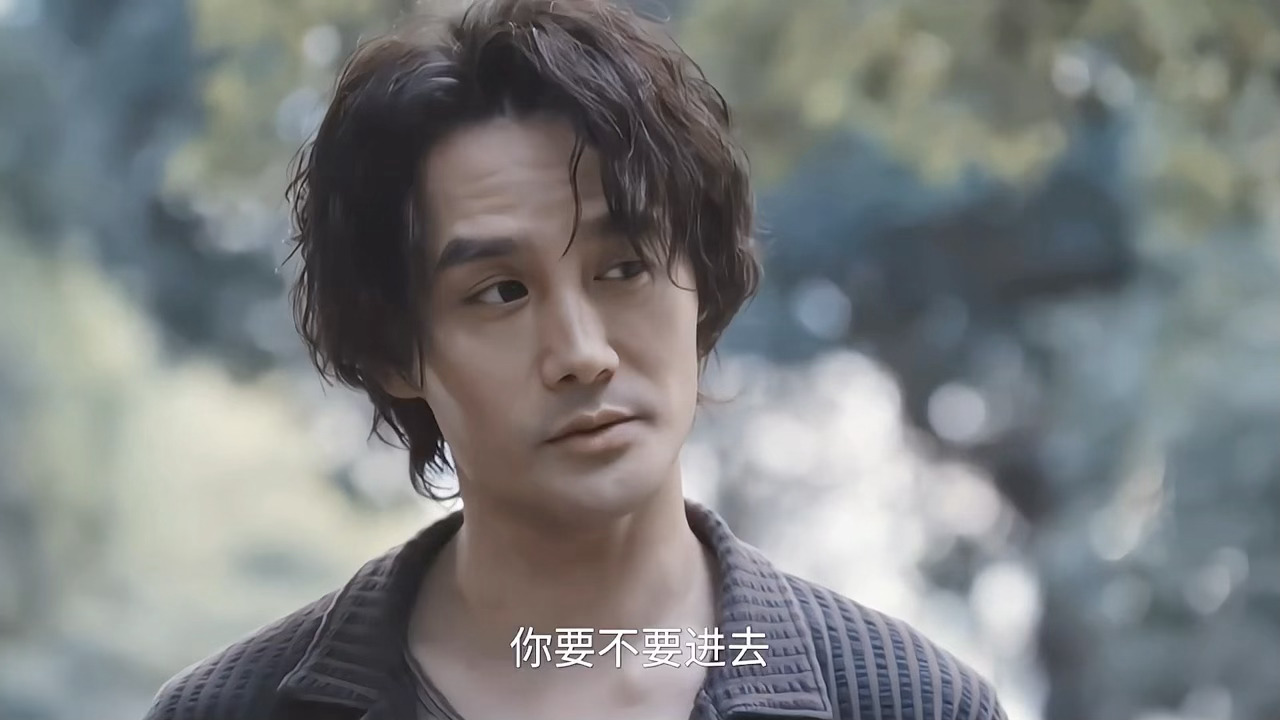 王凯彭昱畅老狐狸和老实孩子王凯马憩怎么又拽又毒的王凯塑造的马憩自带拽劲，说话犀利