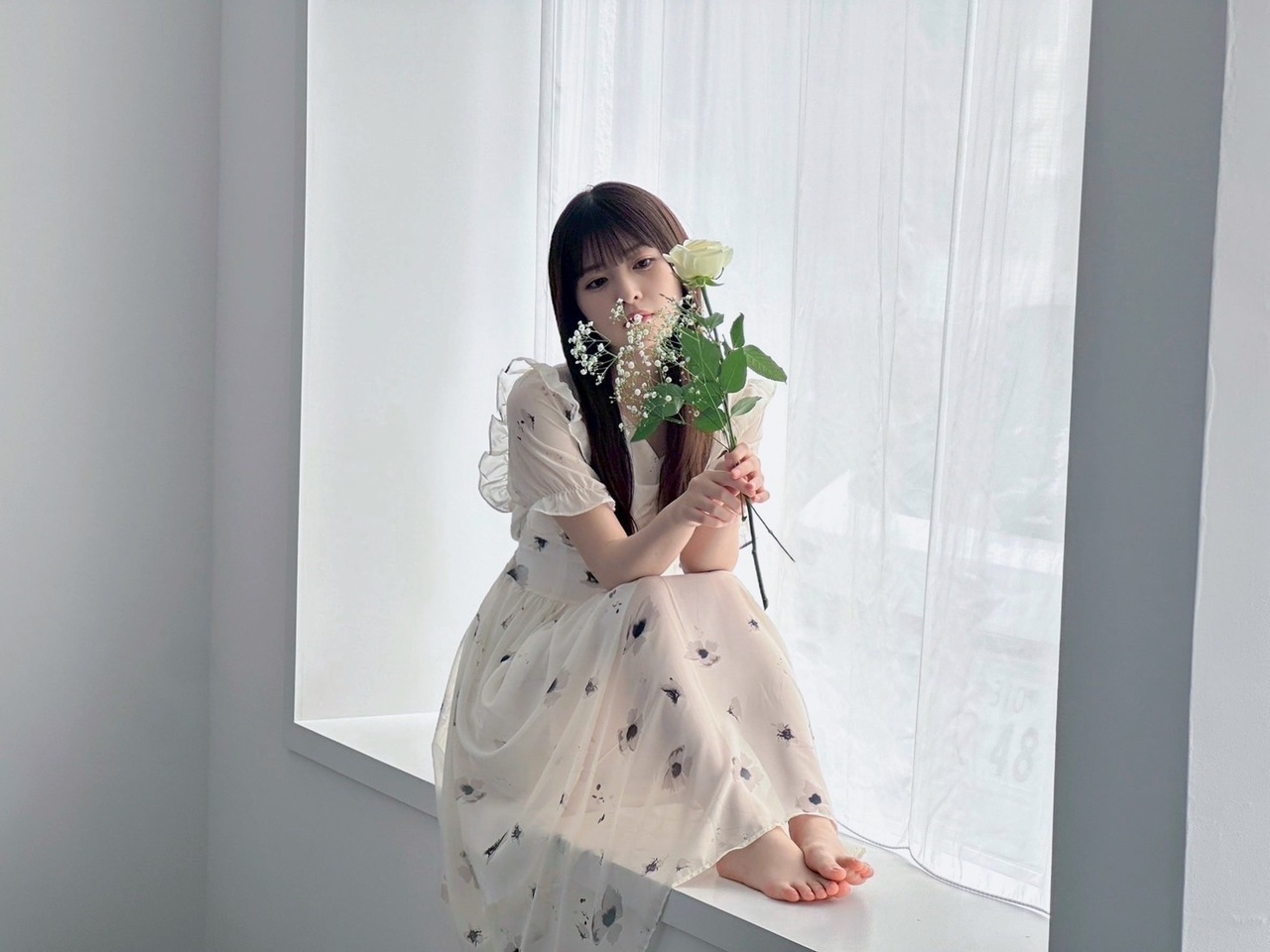 小川彩「本日発売のアップトゥボーイ8月号に掲載していただいてます🎀サイリウムカ