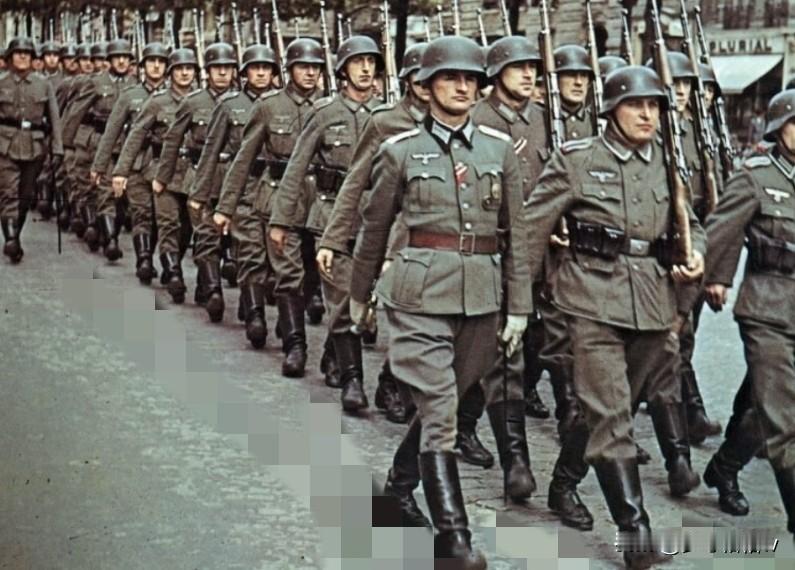 德三序号8步兵师又名“西里西亚师”，1934年10月组建于奥培林，和同期组建的其