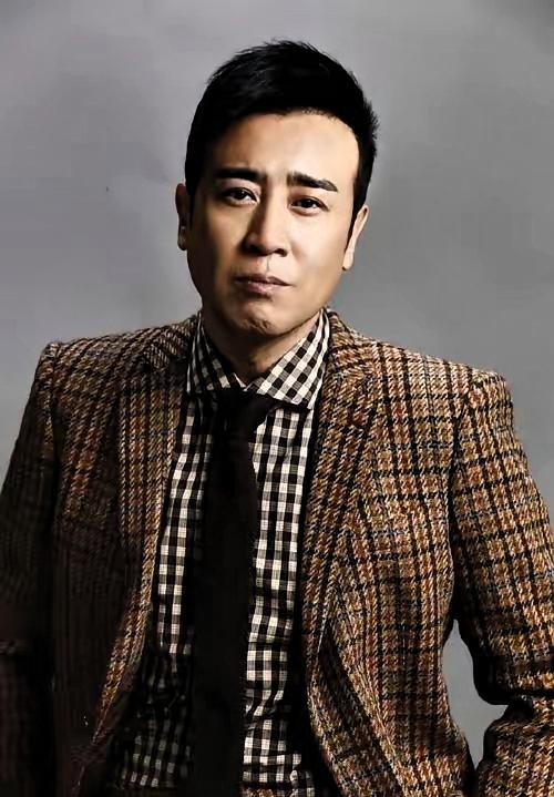 于和伟说， 我女儿今年17岁了，平常对我这个爸爸，别提多冷淡了。平时我想跟她多说