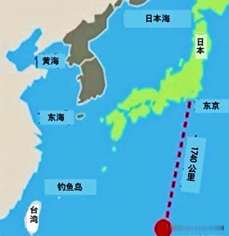 一个人工石墩子带给日本的狂野！

冲之鸟礁，离着日本东京有1700多公里，由5块