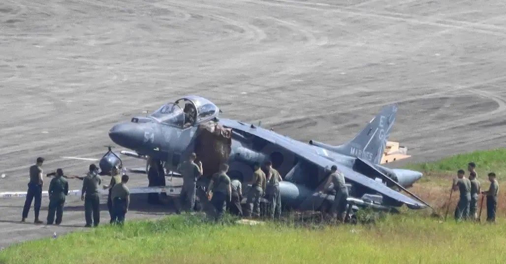 当地时间11月30日，加勒比海的波多黎各美军基地，美海军陆战队一架AV-8B鹞式