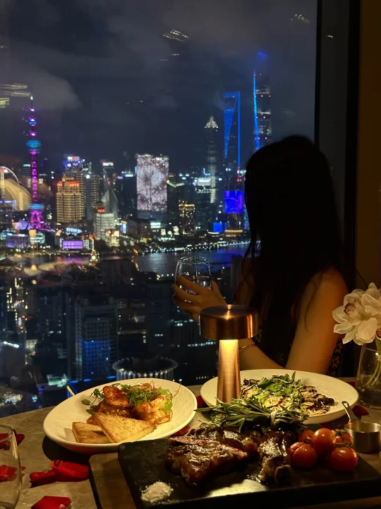 在跟风最成功的一次…