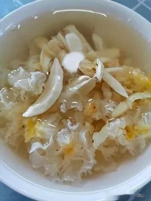 【家长提问】孩子咳嗽老止不住怎么办？
 
家长们看到孩子一直咳反复咳又急又心疼，