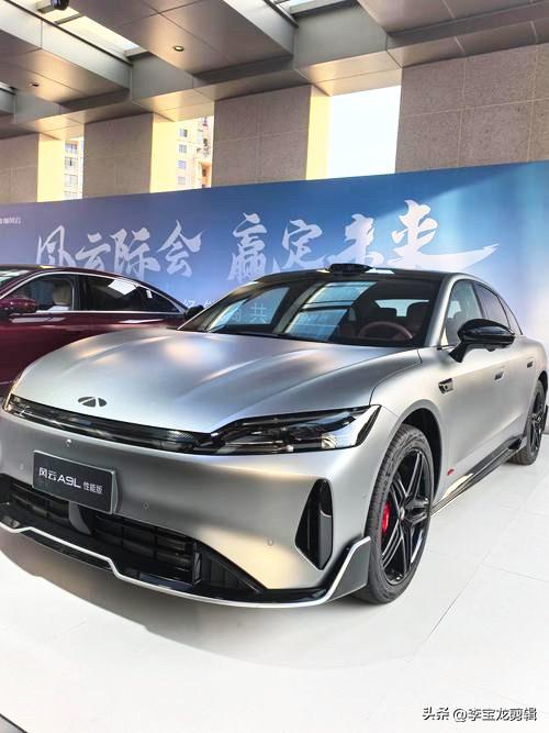 奇瑞什么时候轿车能来一款爆款呢? 先认个事实：奇瑞是真正国货技术派。SUV瑞虎家