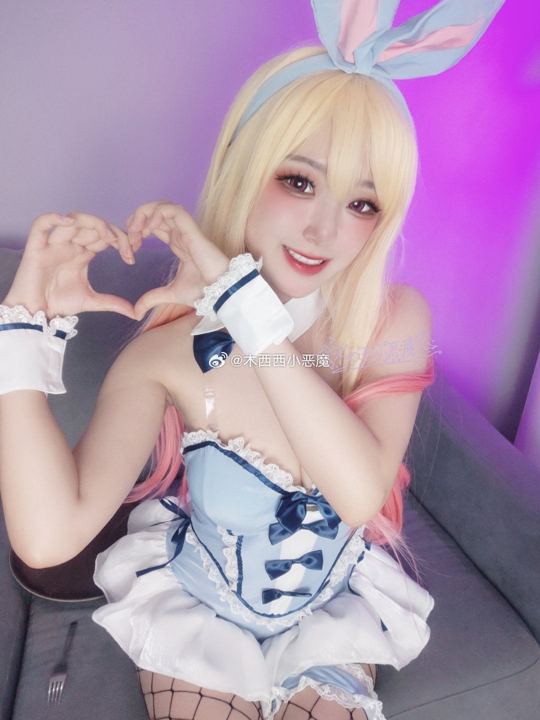 #cosplay[超话]##更衣人偶坠入爱河##喜多川海梦# 海梦的蓝色兔女郎～