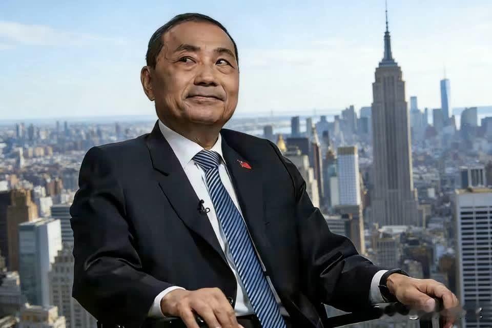 蓝营新北人选难产，苏巧慧民调不断攀升，侯友宜与绿营暗通款曲，郑丽文是时候采取果断