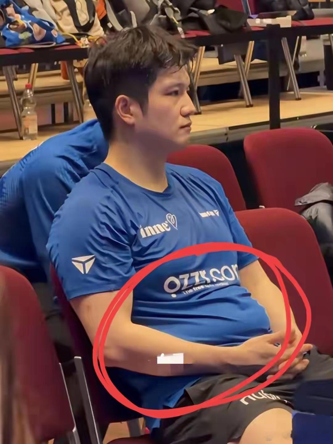 樊振东的小肚肚藏不住了樊振东莫雷加德首次同队出战