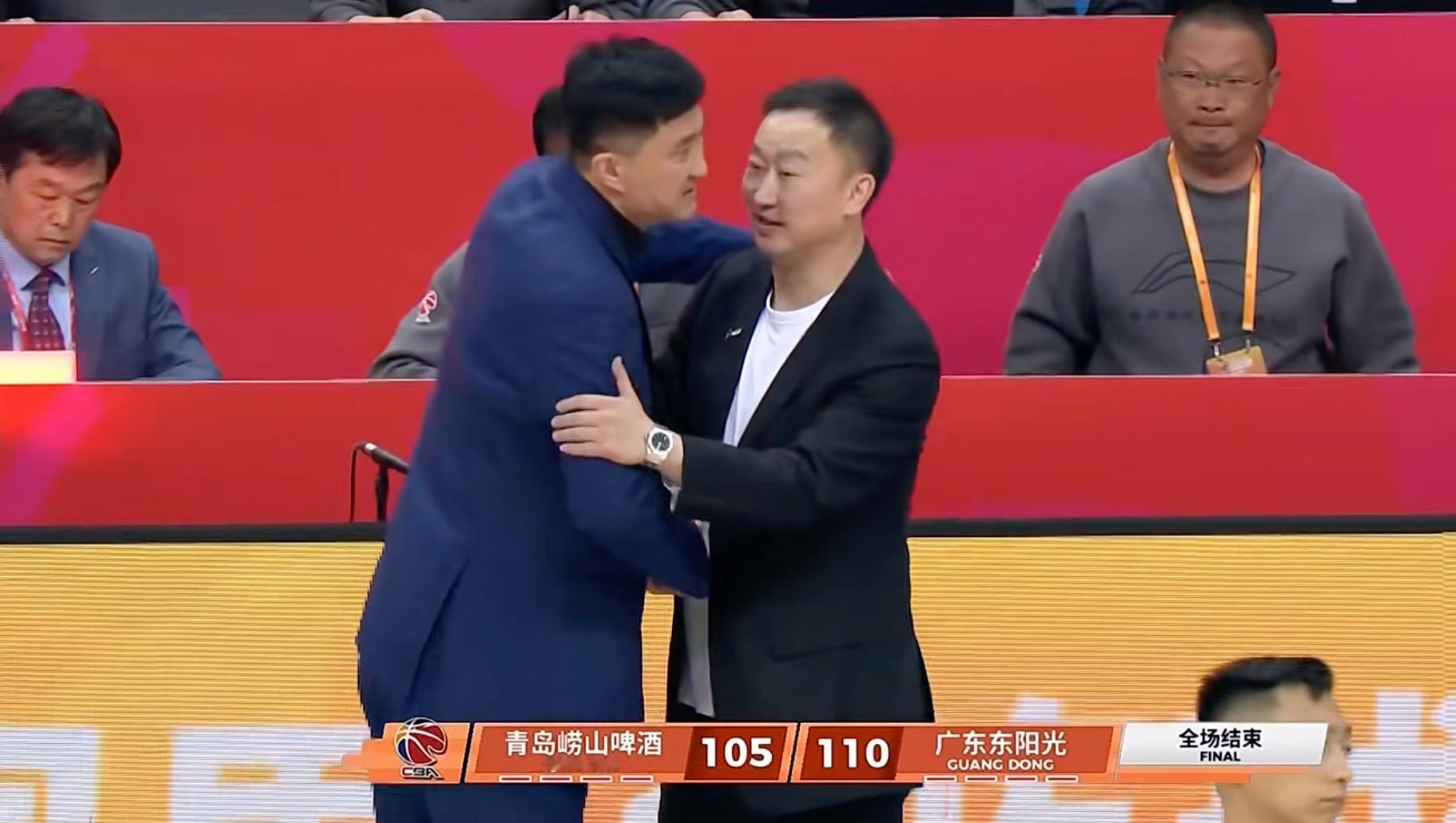 广东东阳光经过加时赛16分逆转青岛，一年级小将王洪泽砍下22+8+4助攻+2盖帽