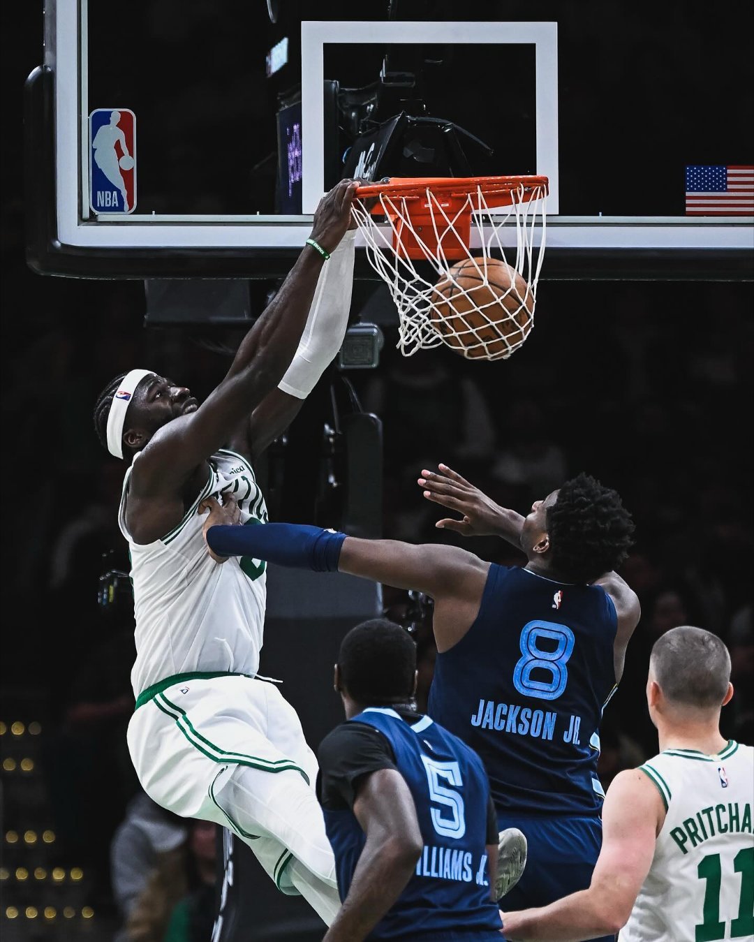 新赛季的第一个3连胜！3场胜利，又让你看到了这个低开赛季的曙光吗？