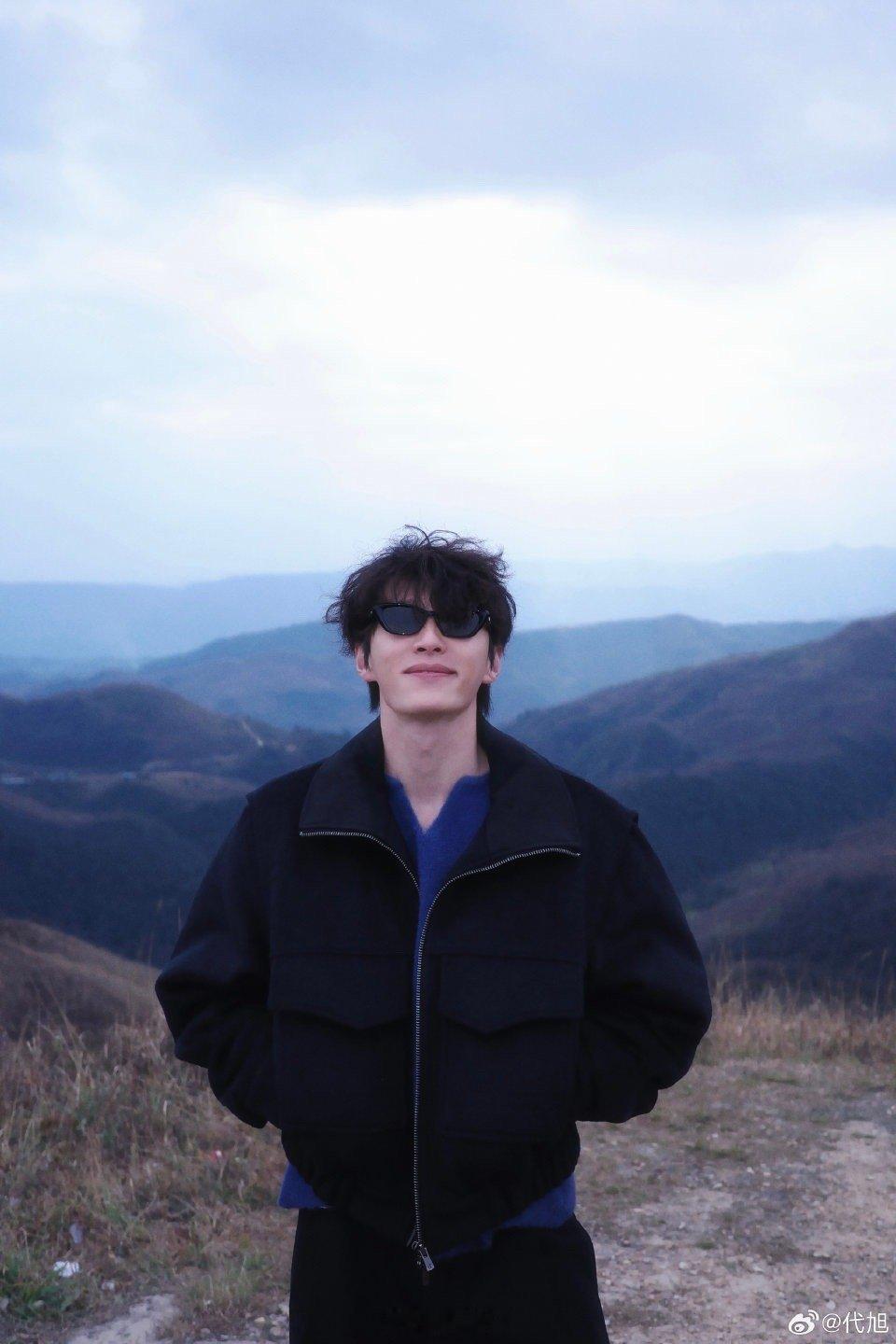 代旭轧戏涨粉80万不愧是粉丝心中的新晋实力派流量艺人啊！代旭在《轧戏》成功掀桌后