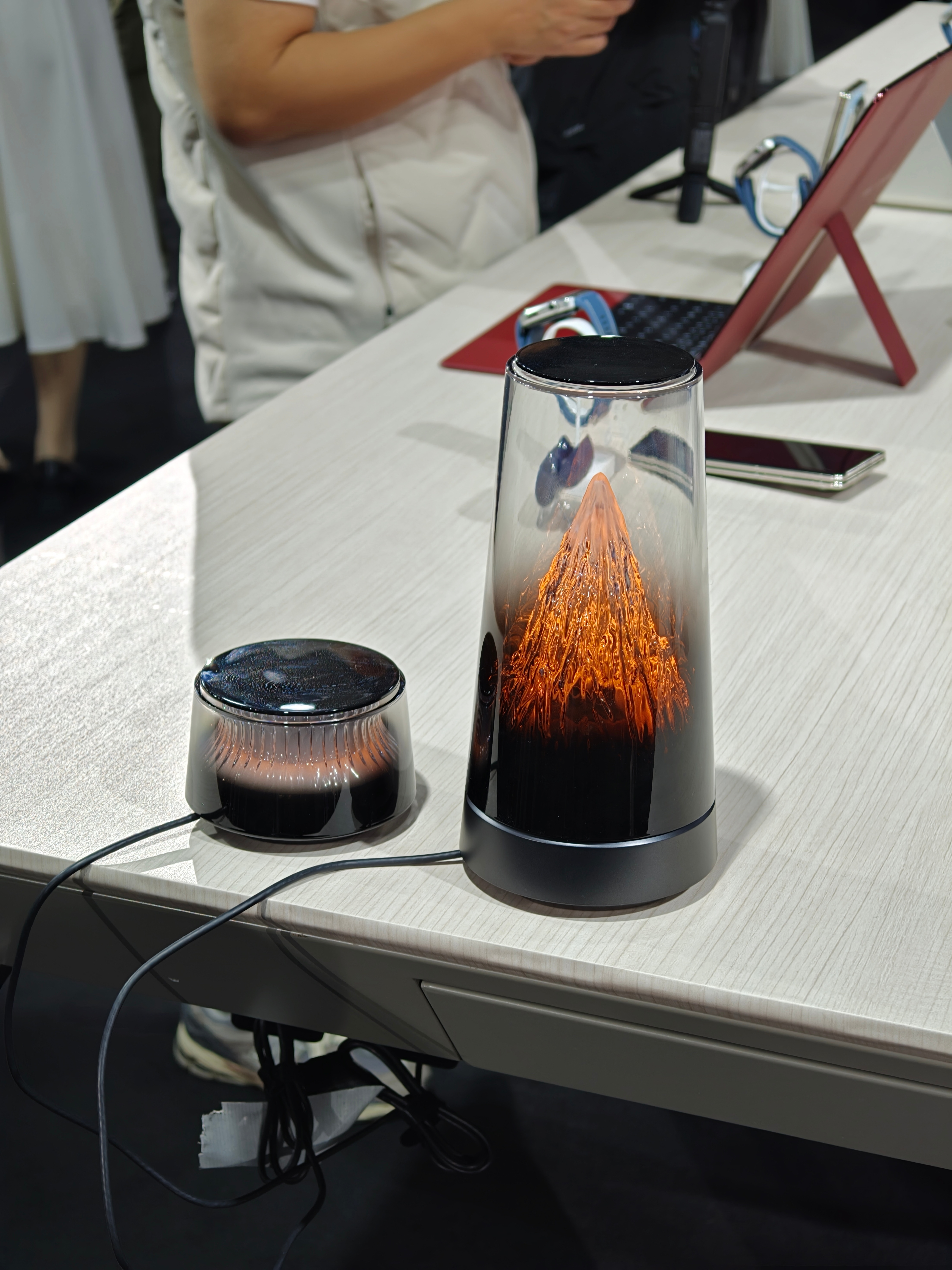 华为这个路由器，渲染图好看，实物也好看 